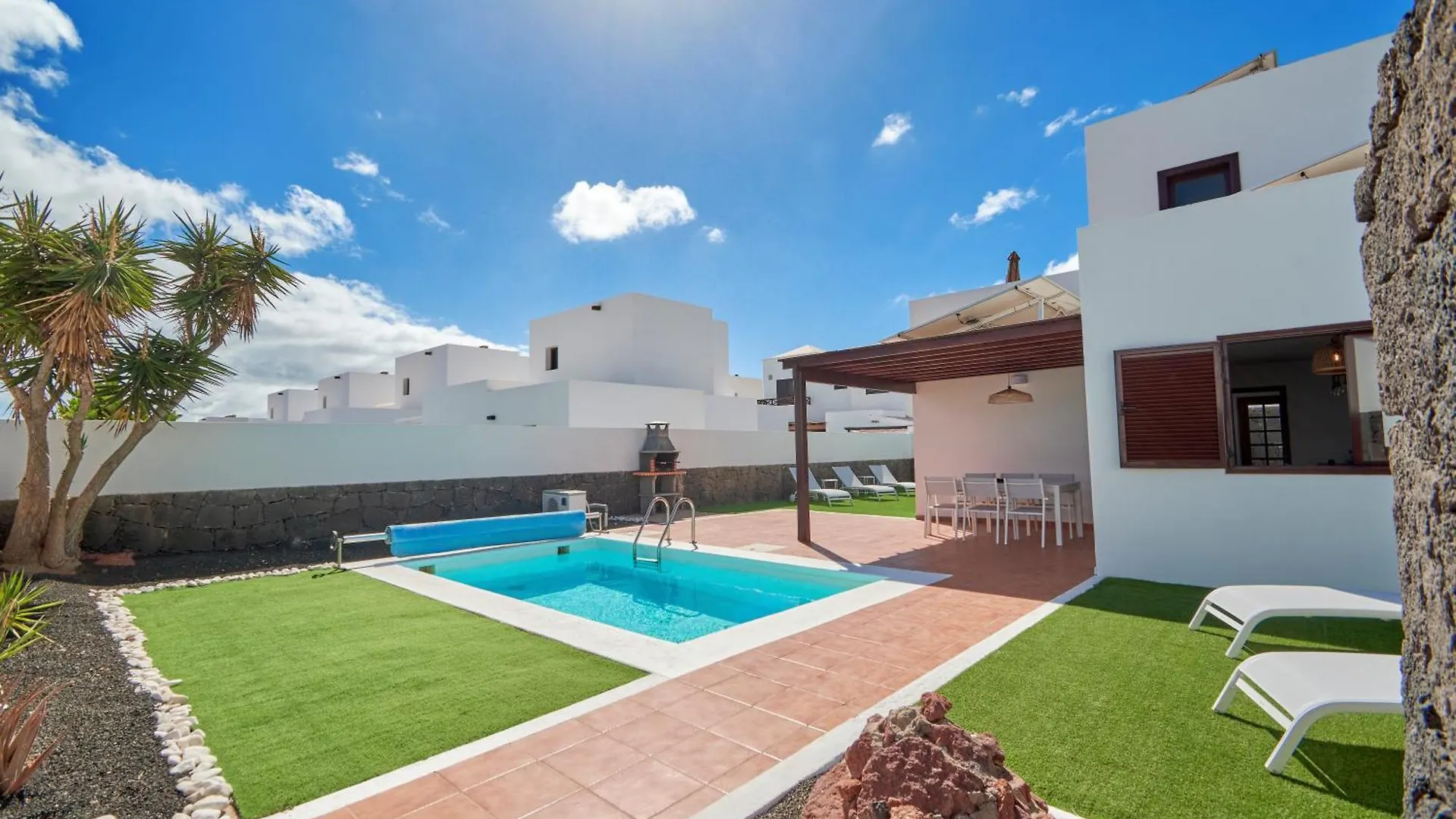 Vakantiehuis Casa Nolva Heated Pool Villa Playa Blanca