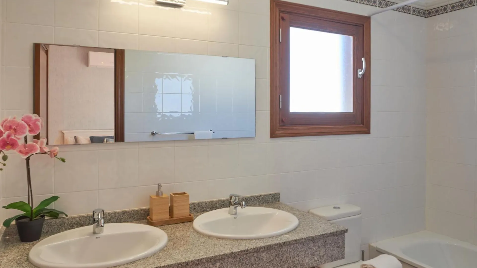 Vakantiehuis Casa Nolva Heated Pool Villa Playa Blanca  Spanje